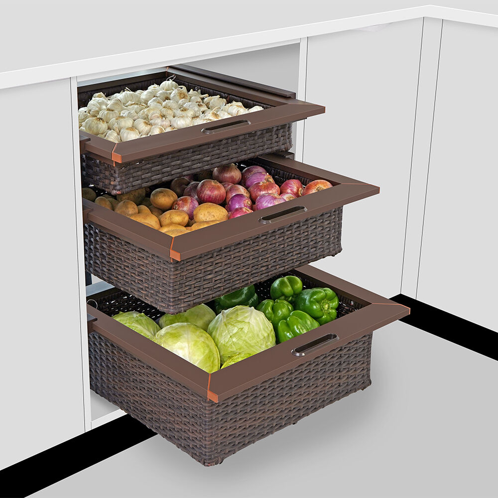 Wicker Basket With Aluminum Channel