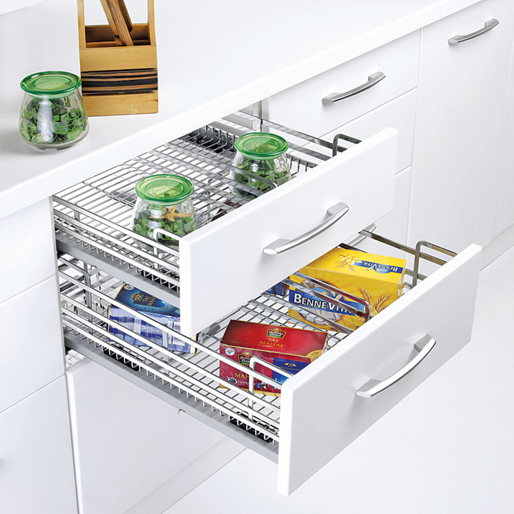 Signature Partition Stand