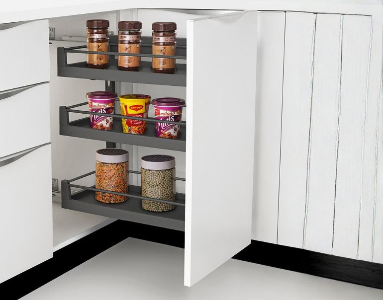 Soft-Close Pantry Pull-Out Solutions for Smart Modular Kitchens
